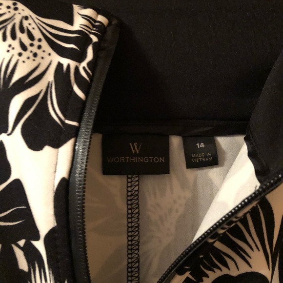 Zippered skirt - Picture 5 of 5